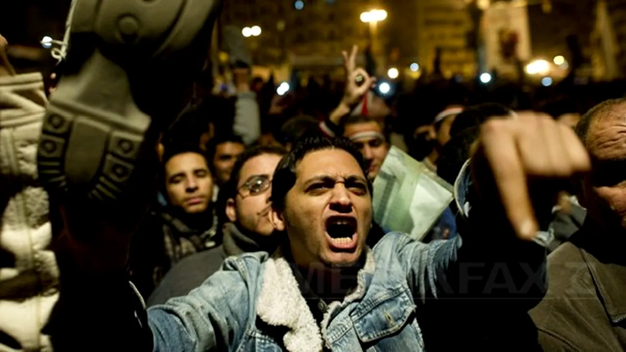 Proteste faţă de penele frecvente de curent: Şoseaua Petricani, blocată de 50 de oameni nemulţumiţi