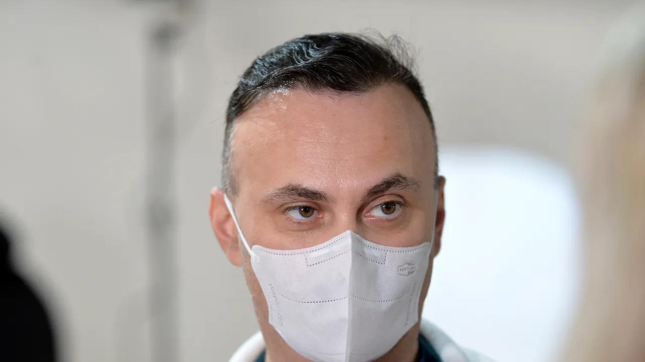 Medicul Adrian Marinescu, la Interviurile lui Cristoiu: La începutul campaniei de vaccinare lucrurile erau 50-50. În momentul de faţă, 70% dintre români vor să se vaccineze 