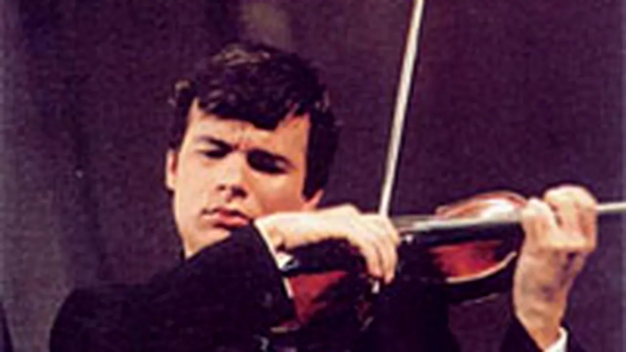 Alexandru Tomescu a câştigat vioara Stradivarius