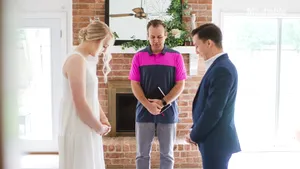 Nunţile viitorului: COVID-19 nu e pe lista de invitaţi! Povestea unor tineri care şi-au unit destinele pe Zoom. VIDEO