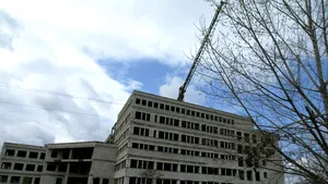 Din clădirea viitorului Institut Oncologic Timişoara lipsesc termopane şi calorifere în valoare de 300.000 euro