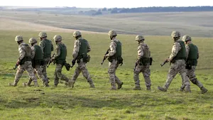 Marea Britanie ia în considerare trimiterea de trupe în Ucraina pentru a-i instrui pe soldaţii ucraineni