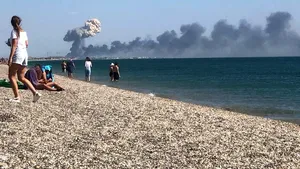 Explozii puternice în apropierea unei baze aeriene ruseşti din Crimeea