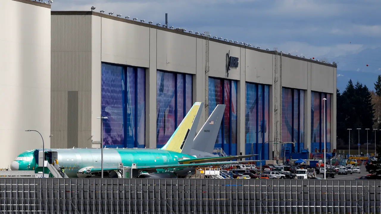 Boeing vrea să producă din nou: Ce capacitate va avea avionul comercial