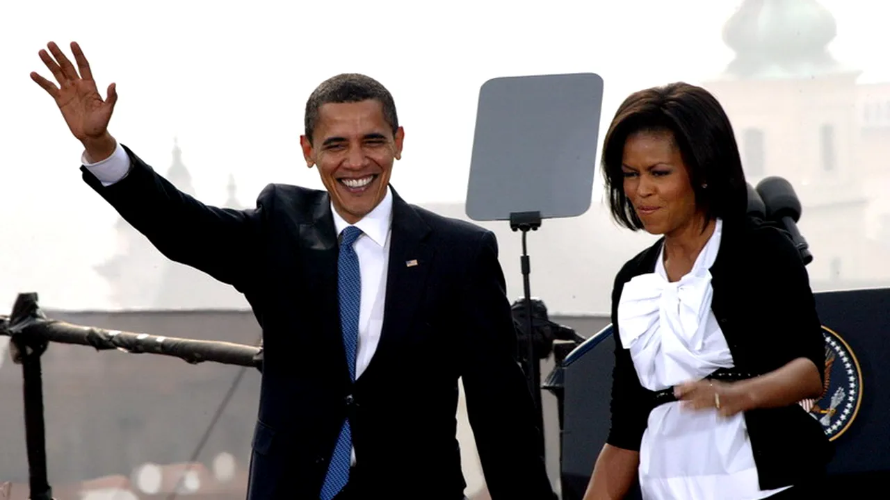 Cărţile încă nescrise ale lui Barack şi Michelle Obama se vând ca pâinea caldă