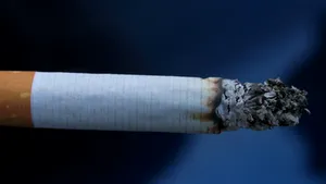 Spaţiile pentru fumat în locuri publice, obligatoriu delimitate şi ventilate din 1 ianuarie
