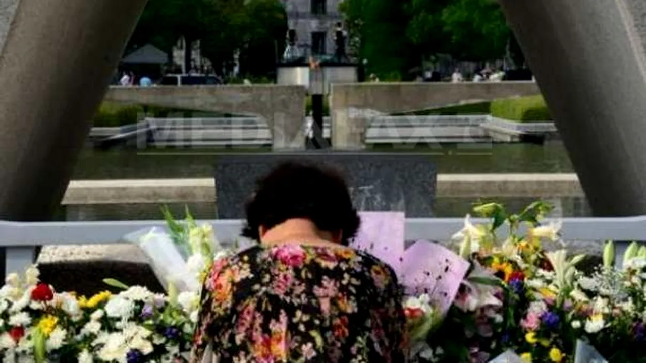 Japonezii comemorează 68 de ani de la bomba nucleară de la Hiroshima. Zeci de mii de persoane participă la ceremonii - GALERIE FOTO