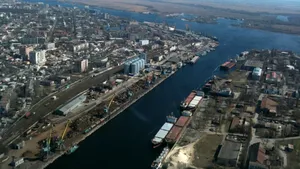 „Două milioane pentru mutare”: Kremlinul îi plătește pe ruși să se stabilească în Herson. Ucrainenii sunt alungați din regiune