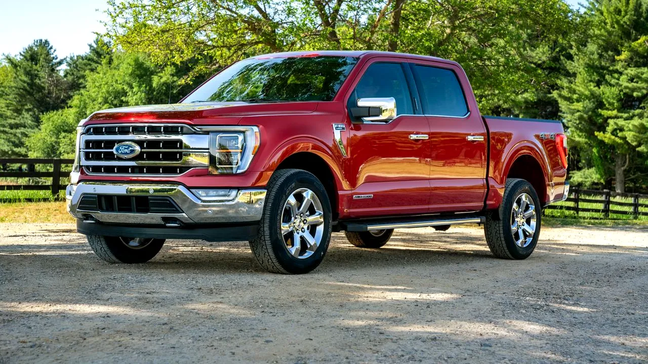 Ford se pregăteşte să lanseze maşini care se conduc singure