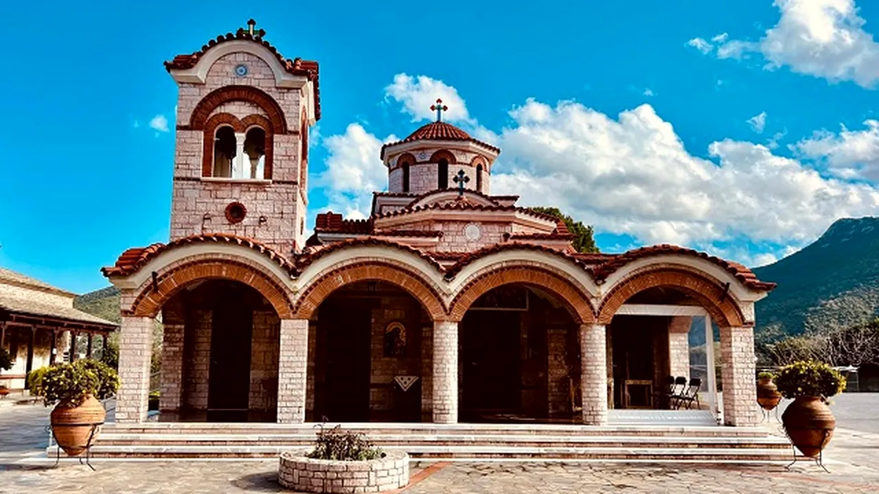 Racla cu Sfântul Brâu al Maicii Domnului va fi adusă în România 