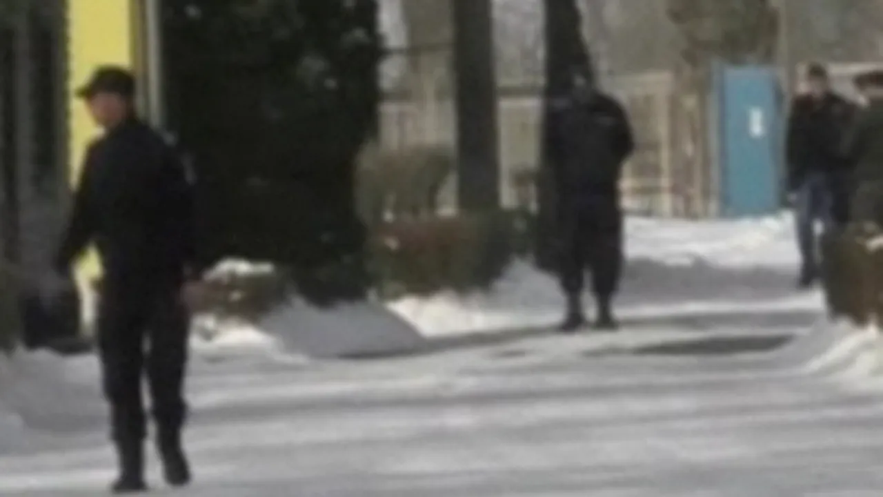 Un jandarm a fost găsit împuşcat în cap. Prima ipoteză este că s-a sinucis - VIDEO