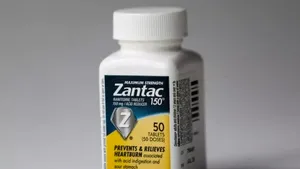 Zantac, medicament pentru stomac, produce cancer. Gigantul pharma GSK, nevoit să ofere compensaţii pacienţilor

