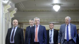 ALDE şi-a negociat ministerele. Îşi păstrează portofoliile în noul Guvern: Graţiela Gavrilescu, Meleşcanu, Toma Petcu şi Viorel Ilie. Ministerul Justiţiei, asumat de PSD