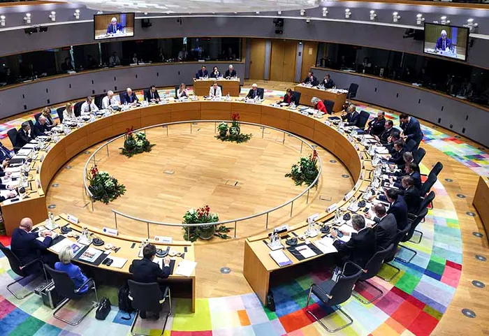 Breaking News UE își cheamă ambasadorii la Bruxelles, după amenințările lui Trump cu noi taxe vamale