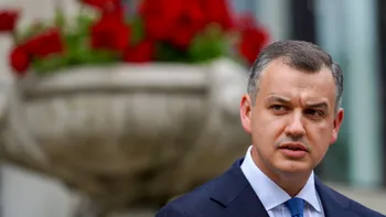 DECLARAȚII Eurgen Tomac explică cele 3 cetățenii. Premierul desemnat nu s-a născut în România