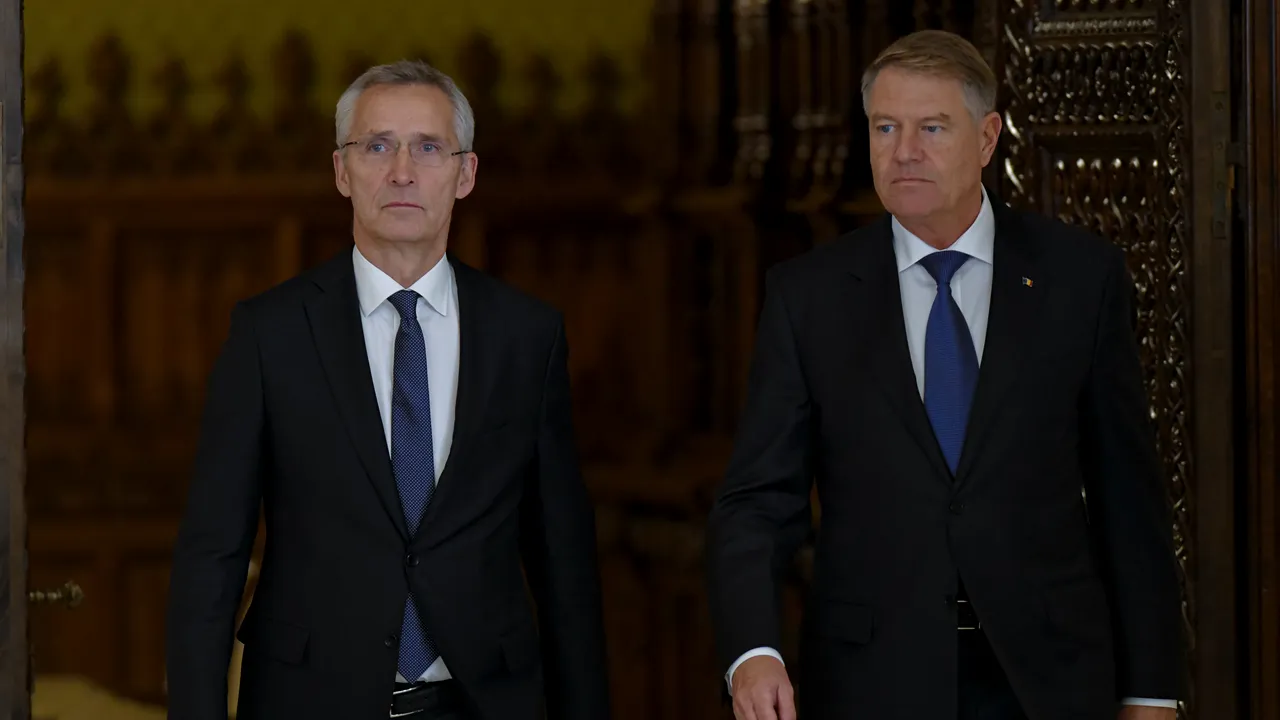 Iohannis, discuţie cu Stoltenberg despre noile elemente de dronă rusească descoperite în România