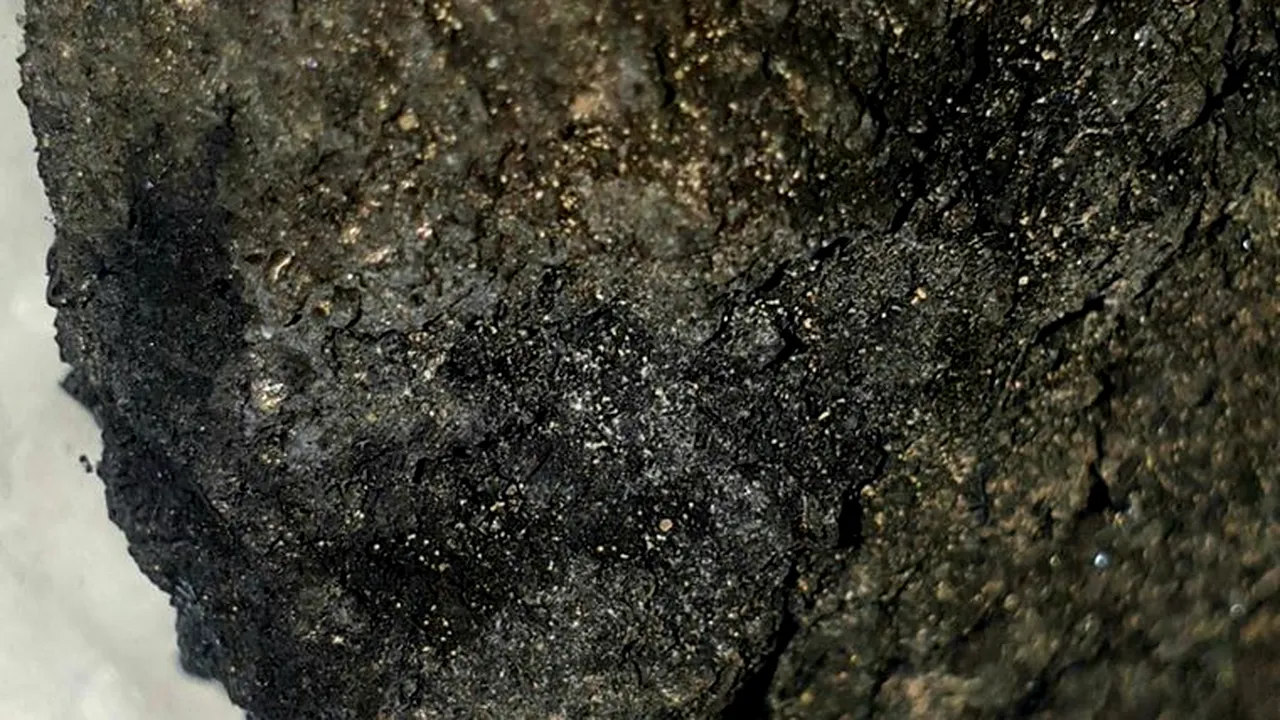 FOTO. Un meteorit ar fi căzut în judeţul Iaşi, anunţă un profesor de fizică: S-a resimţit un zgomot puternic, caracteristic unei explozii mari