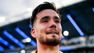 Portarul cu părinți români care bate la porțile naționalei Germaniei. Dennis Seimen se pregătește de debutul în Champions League