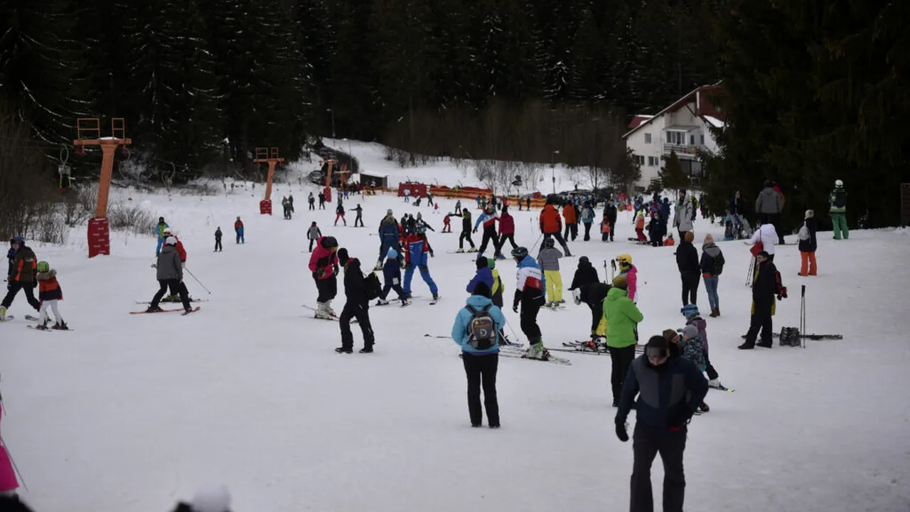 Calendarul vacanțelor de schi din februarie 2026, stabilit. În ce perioadă au elevii zile libere, în funcţie de judeţ