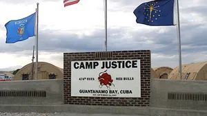 Procesele deţinuţilor de la Guantanamo vor continua