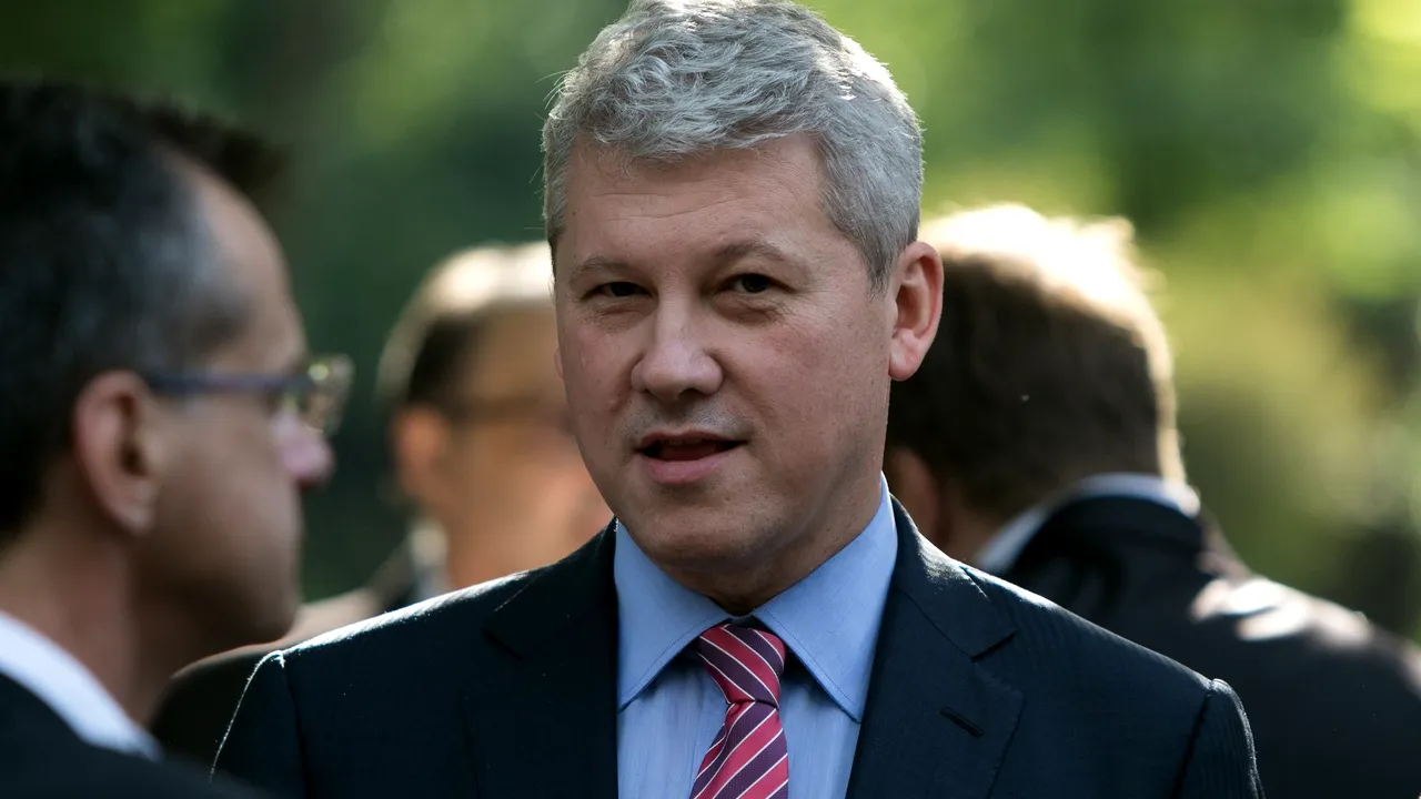 Predoiu, discuţii cu reprezentanţii aeroporturilor din ţară, despre pregătirea pentru Schengen