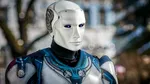 Cu cât petrecem mai mult timp cu AI, cu atât devenim mai asemănători cu roboții. Ce arată un nou studiu
