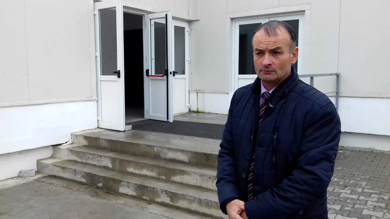 Plan sinucigaş sau idee salvatoare? Cum încearcă autorităţile unei comune din România să ofere locuri de muncă localnicilor - FOTO