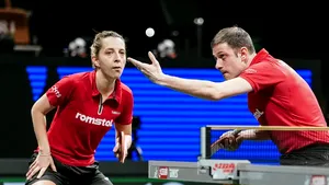 Elizabeta Samara și Ovidiu Ionescu s-au calificat în optimi la Campionatul Mondial de Tenis de Masă