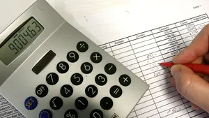 Rectificarea bugetară, numai după discuţiile cu FMI, în lunile mai-iunie