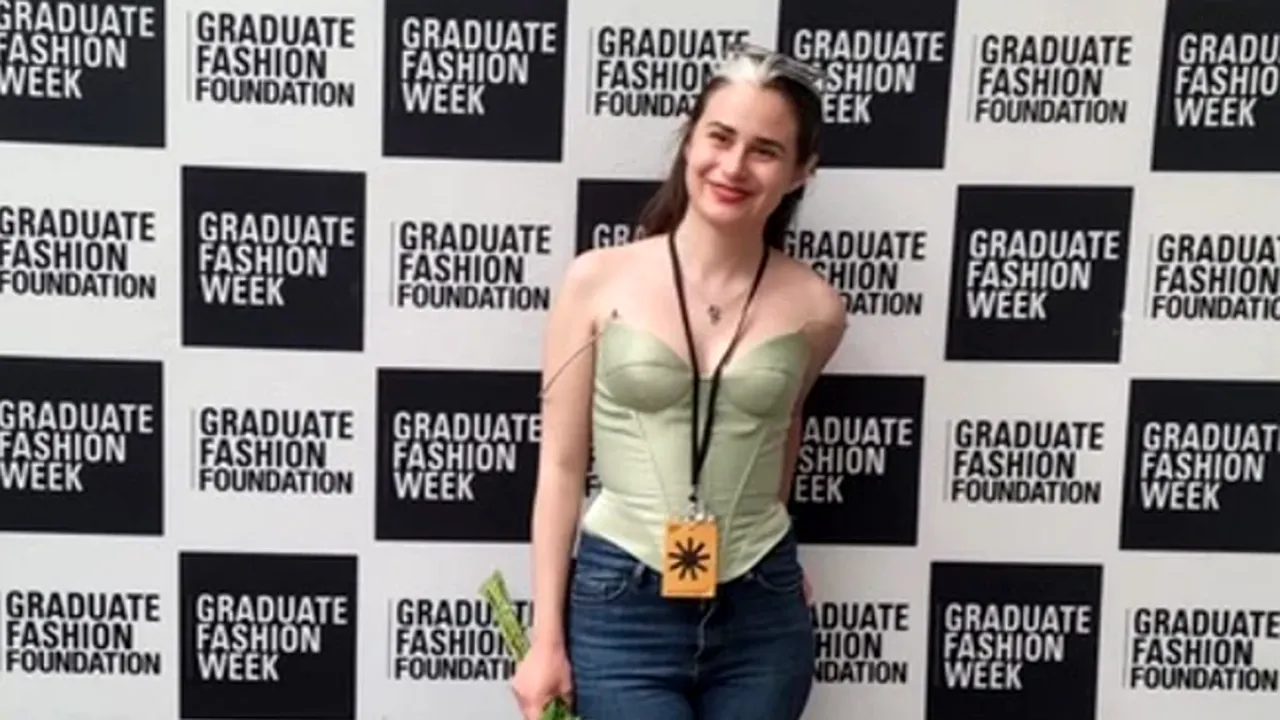 O româncă de doar 22 de ani selectată să participe la un fashion show internaţional din Londra