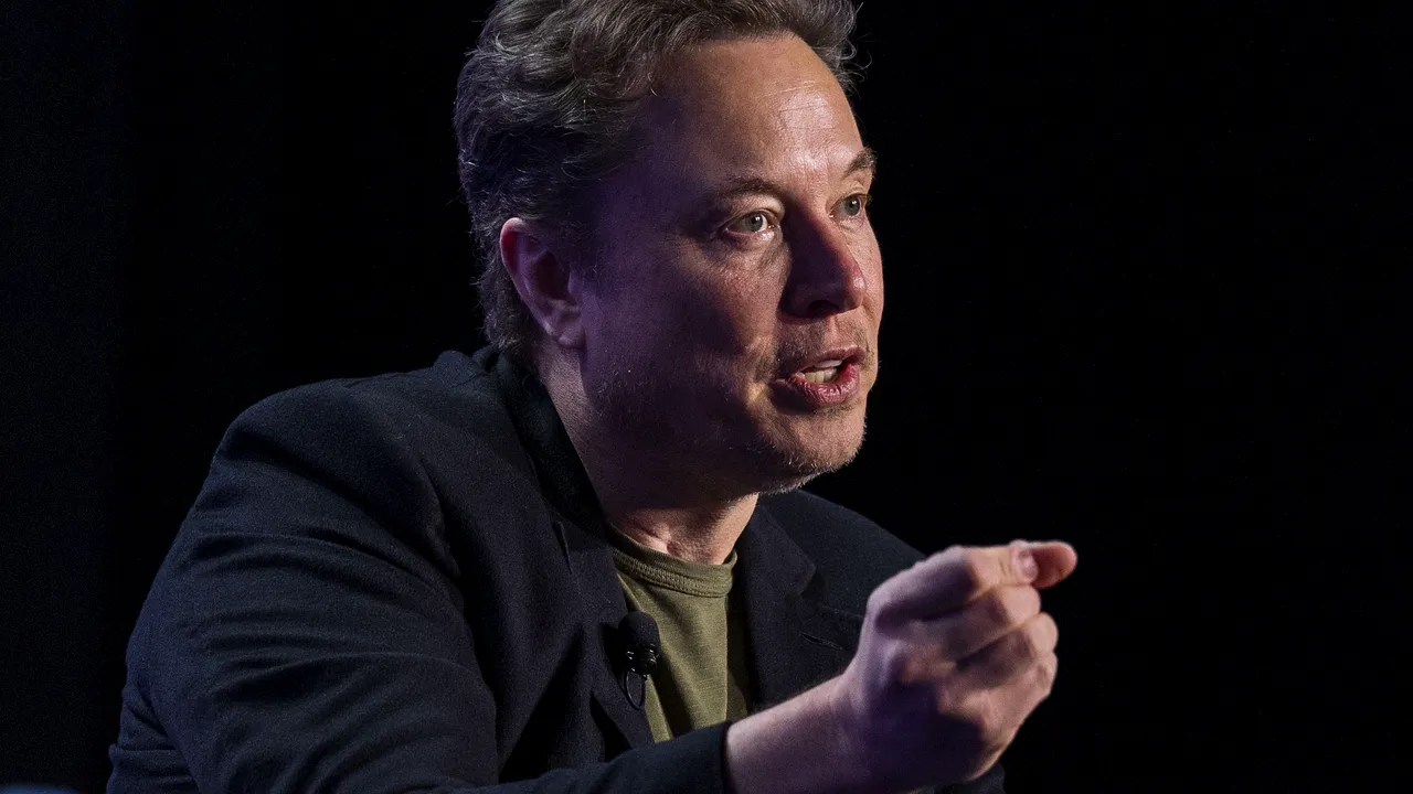 Elon Musk spune că nu e de acord cu tarifele vamale impuse de Biden asupra vehiculelor electrice din China