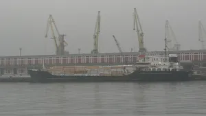 Portul Midia a fost închis din cauza condiţiilor meteo. Judeţul Constanţa se află sub avertizare de vânt puternic