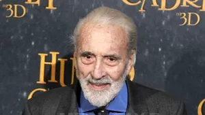 Christopher Lee lansează un album heavy metal în ziua în care va împlini 91 de ani