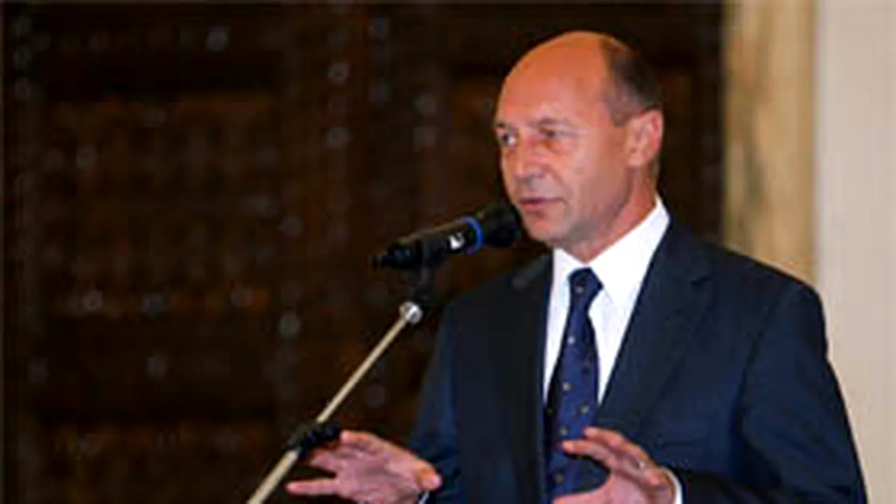 Băsescu îl invită din nou pe Tăriceanu la discuţii, vineri, la Cotroceni sau la Guvern