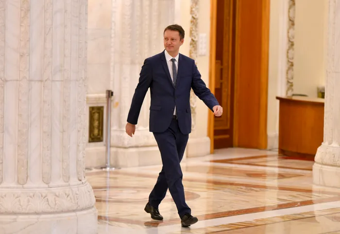 POLITIC Câți bani pierde Siegfried Mureșan dacă lasă Bruxelles-ul pentru Palatul Victoria. Diferența uriașă dintre salariul de europarlamentar și cel de premier