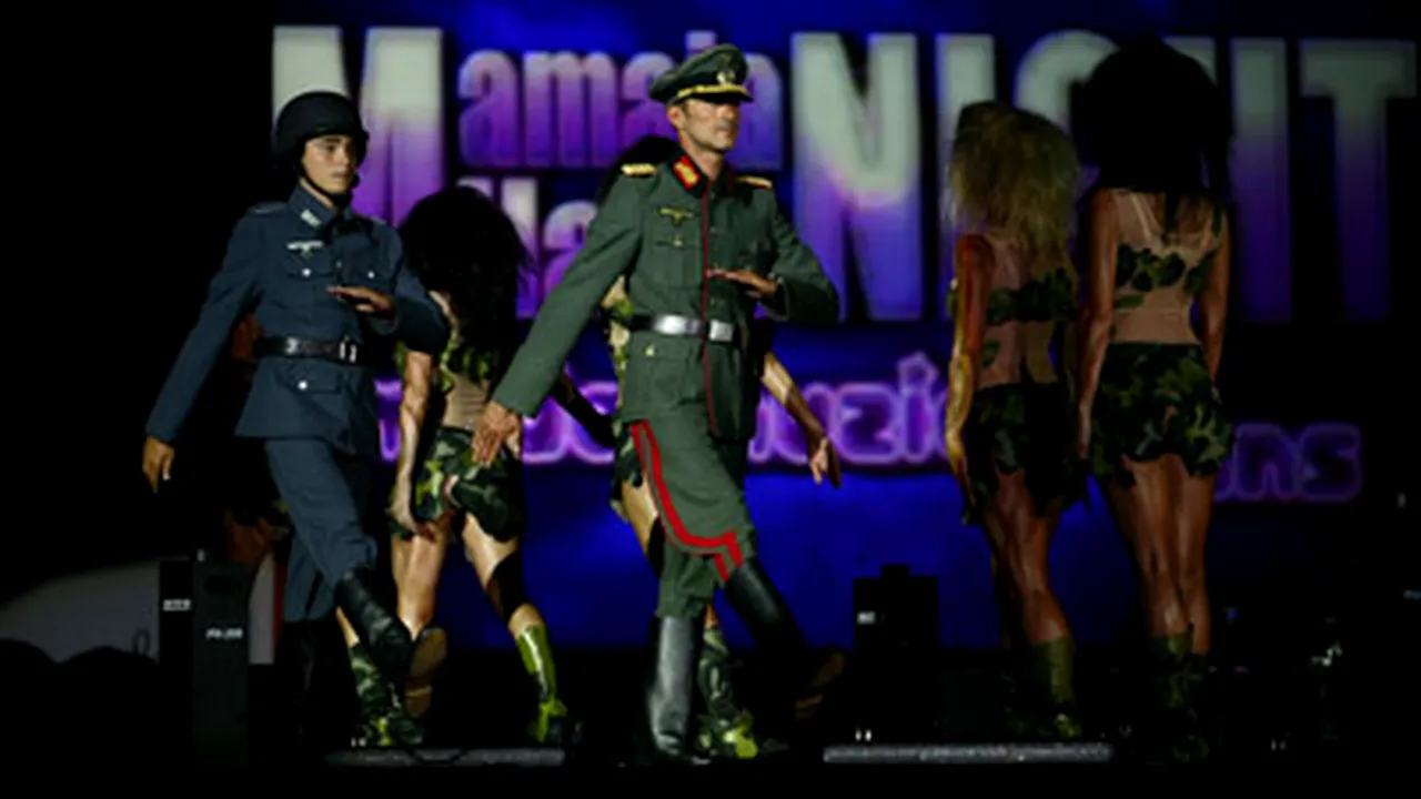 Radu Mazăre, criticat în presa internaţională după apariţia în uniformă nazistă