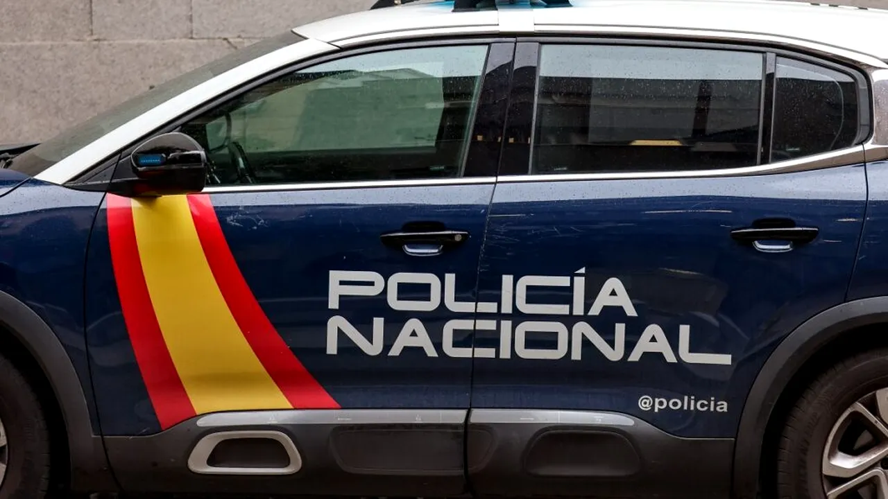 Un polițist din Spania și-a publicat salariul pe internet. Ce a urmat
