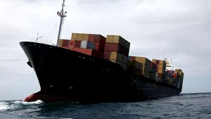 Poluare de proporţii în Noua Zeelandă: 1.700 de tone de combustibil riscă să se deverseze în mare