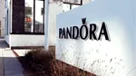 Scădere de 80% a vânzărilor la cea mai mare companie de bjiuterii din lume. Pandora vrea să se relanseze în China