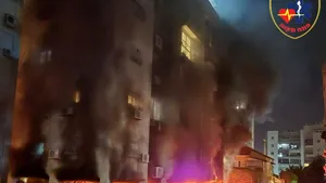 Atac masiv cu rachete balistice iraniene în centrul Israelului: Doi morți și pagube majore la infrastructură