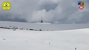 Traseele turistice, închise în Platoul Bucegi. Sunt așteptate ploi, ninsori și viscol