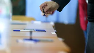 Buletine de vot deja ştampilate la o secţie. Poliţia Capitalei, sesizată