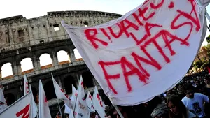 Liderii UE cer Italiei reforme mai rapide ca să evite soarta Greciei