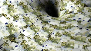 STUDIU: Românii, mai pesimişti la sfârşitul anului trecut privind starea economiei