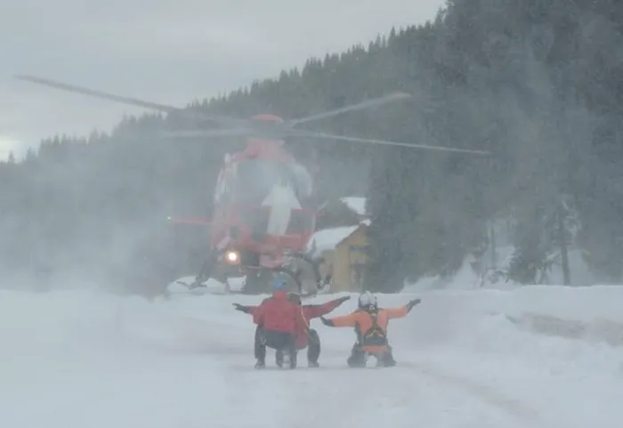 SOCIAL Zi dramatică în munți: 40 de intervenții Salvamont, un mort