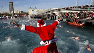 CRĂCIUNUL PE GLOB: Cum au sărbătorit oameni din lumea întreagă ajunul şi ziua de 25 decembrie - GALERIE FOTO