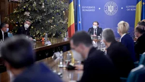 Noul Guvern, instalat oficial la Palatul Victoria. Cîţu, la prima reuniune: Cred că a ieşit un proiect bun şi frumos pentru România