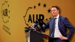 SCENARIU. Cine ar putea rupe disciplina de vot din AUR la Guvernul Mureșan. Simion spune „nu”, aripa Murad ezită, iar Lulea lasă ușa deschisă. Cum se poziționează Petrișor Peiu