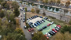 De ce pe heliportul Spitalului Universitar „aterizează” maşini şi nu elicoptere. „ Avem nevoie de altul” - FOTO, VIDEO