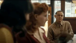 Povestea criminalului Ed Gein domină topurile Netflix în ciuda criticilor. Serialul, numit „dezgustător” și „lipsit de moralitate”